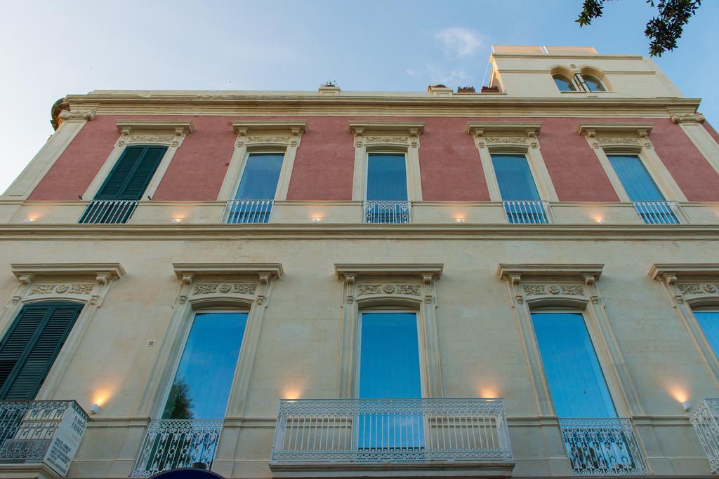 Le Bifore Charming House เลชเช ภายนอก รูปภาพ
